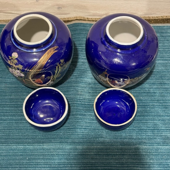Vintage Cobalt Blue Hand Painted Ceramic Ginger Jars Made in Taiwan Set 2 - Picture 7 of 9